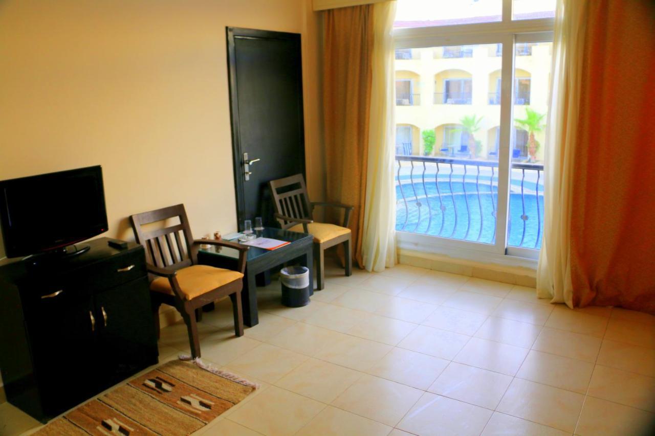 Royal Naama Bay Resort Sharm El-Sheikh Exterior foto