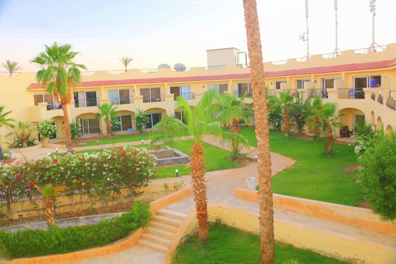 Royal Naama Bay Resort Sharm El-Sheikh Exterior foto