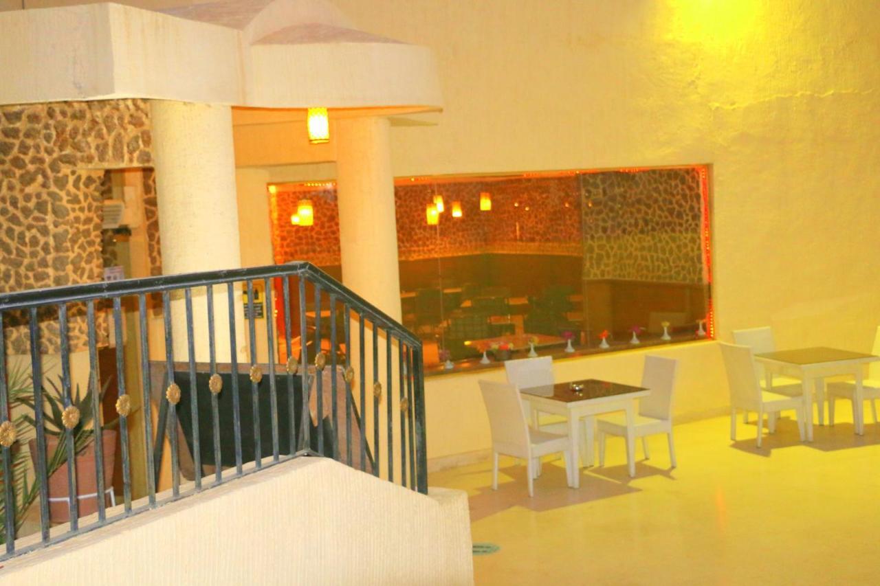 Royal Naama Bay Resort Sharm El-Sheikh Exterior foto