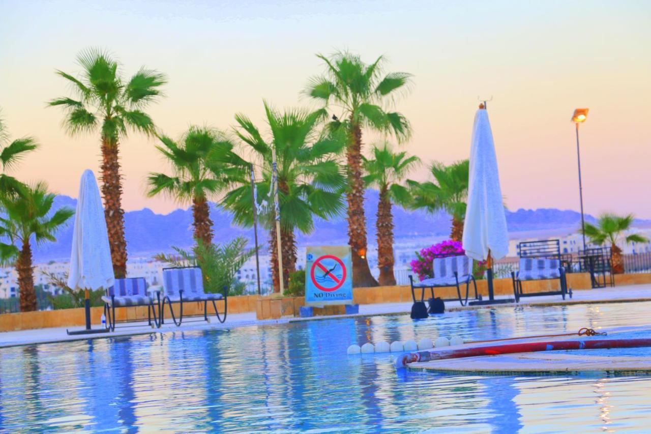 Royal Naama Bay Resort Sharm El-Sheikh Exterior foto